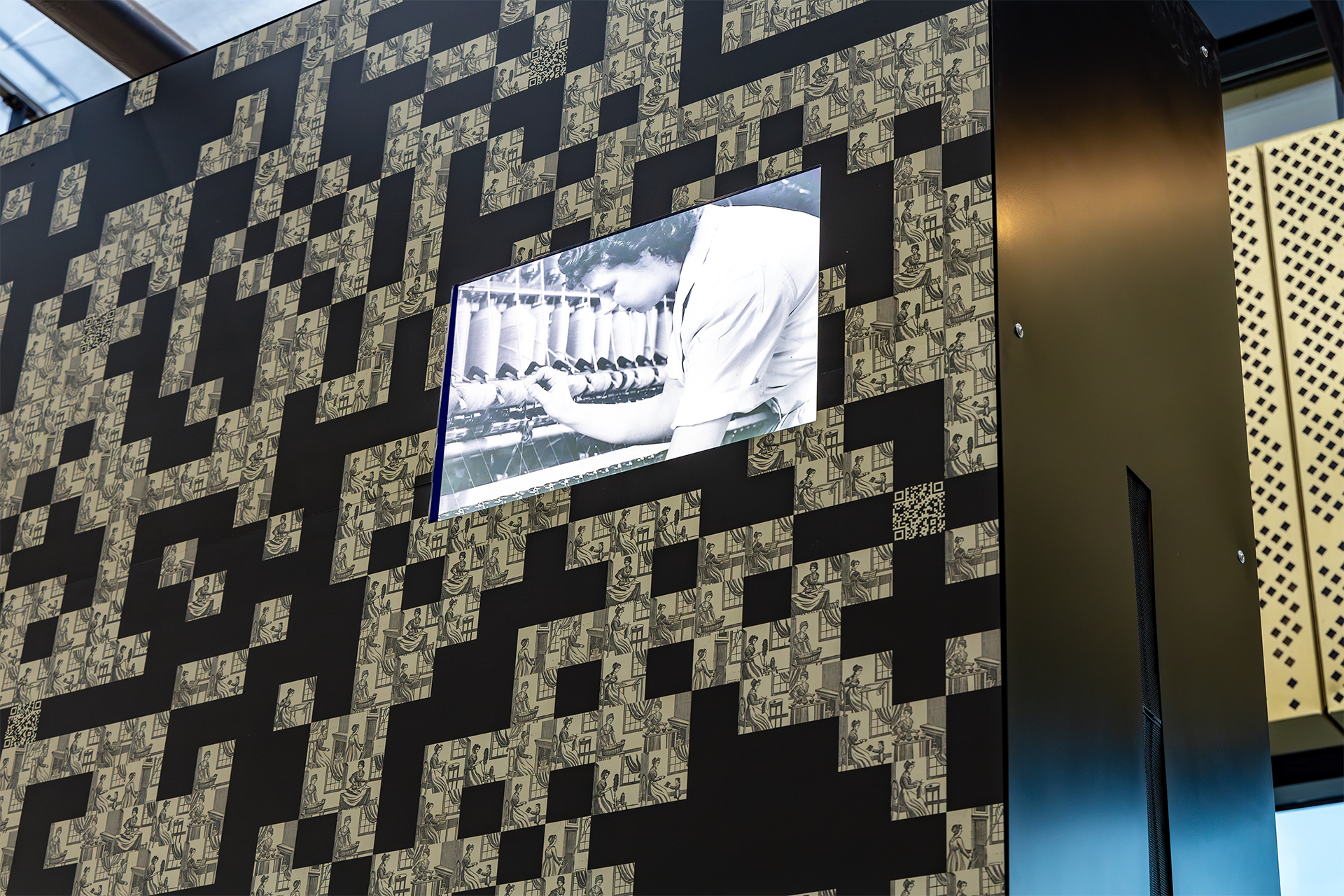 Installation View, st.itch, Leeds Train Station, Leeds (2024)